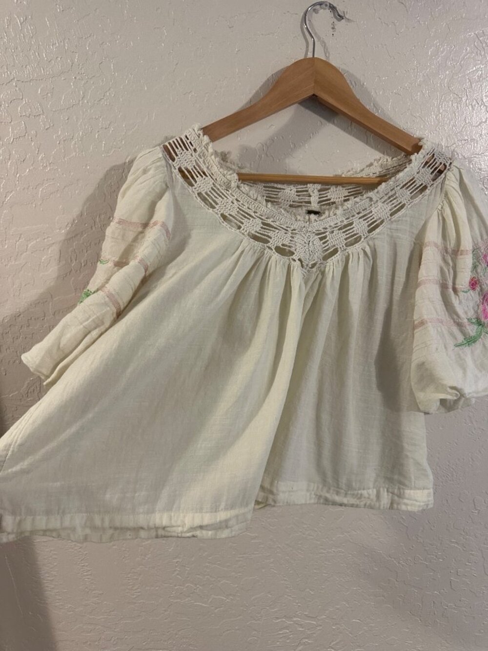Free People Bohemia Gauzy Floral Embroidered Cottage Core Peasant Top - Picture 7 of 11